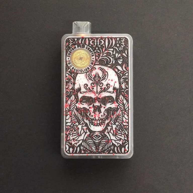 R3EJDOT-PAS-skull-n-roses