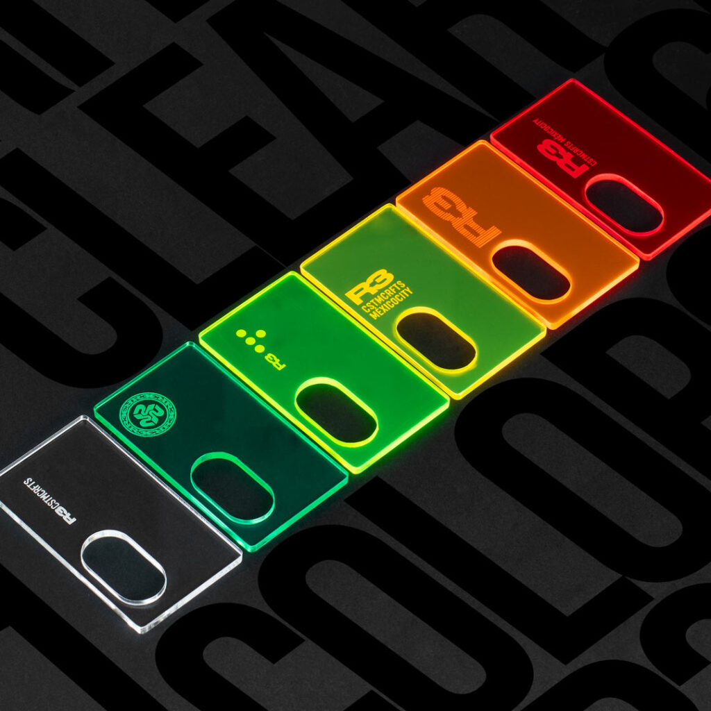 R3EJRQ-clear-colors